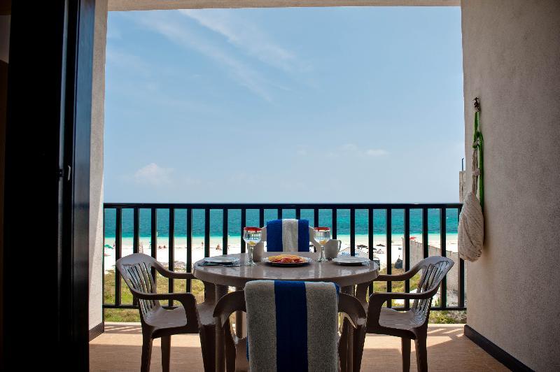 Vela's Ocean Front Puerto Morelos