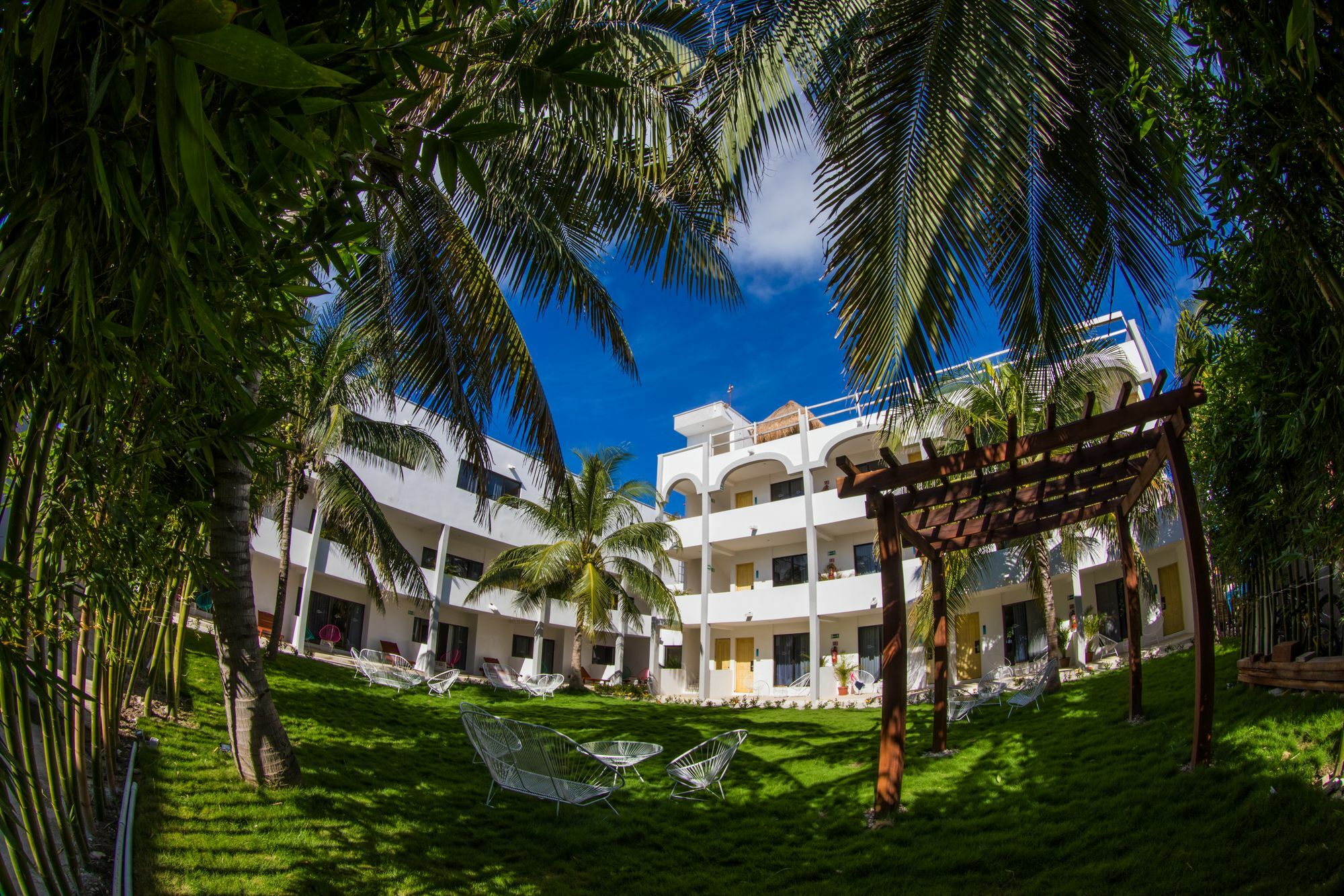 Hotel Ojo De Agua 2*