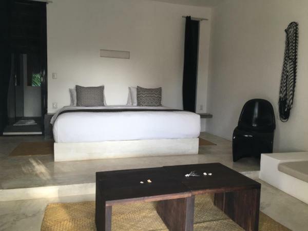 Hotel Casa-laha *