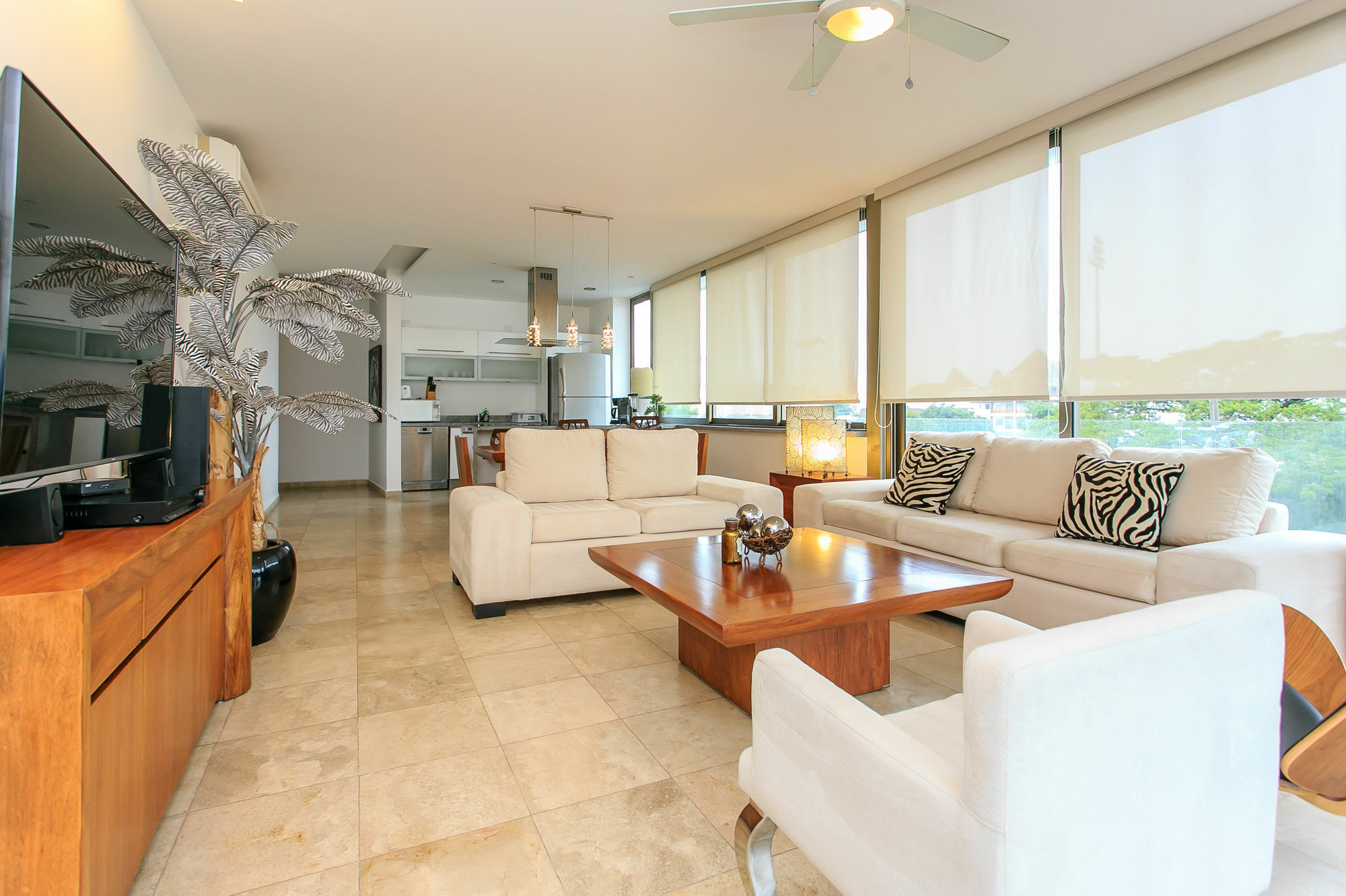 Dc 1103 Trendy Condo In Mamitas Beach Area Half Block To 5Th * Playa del Carmen