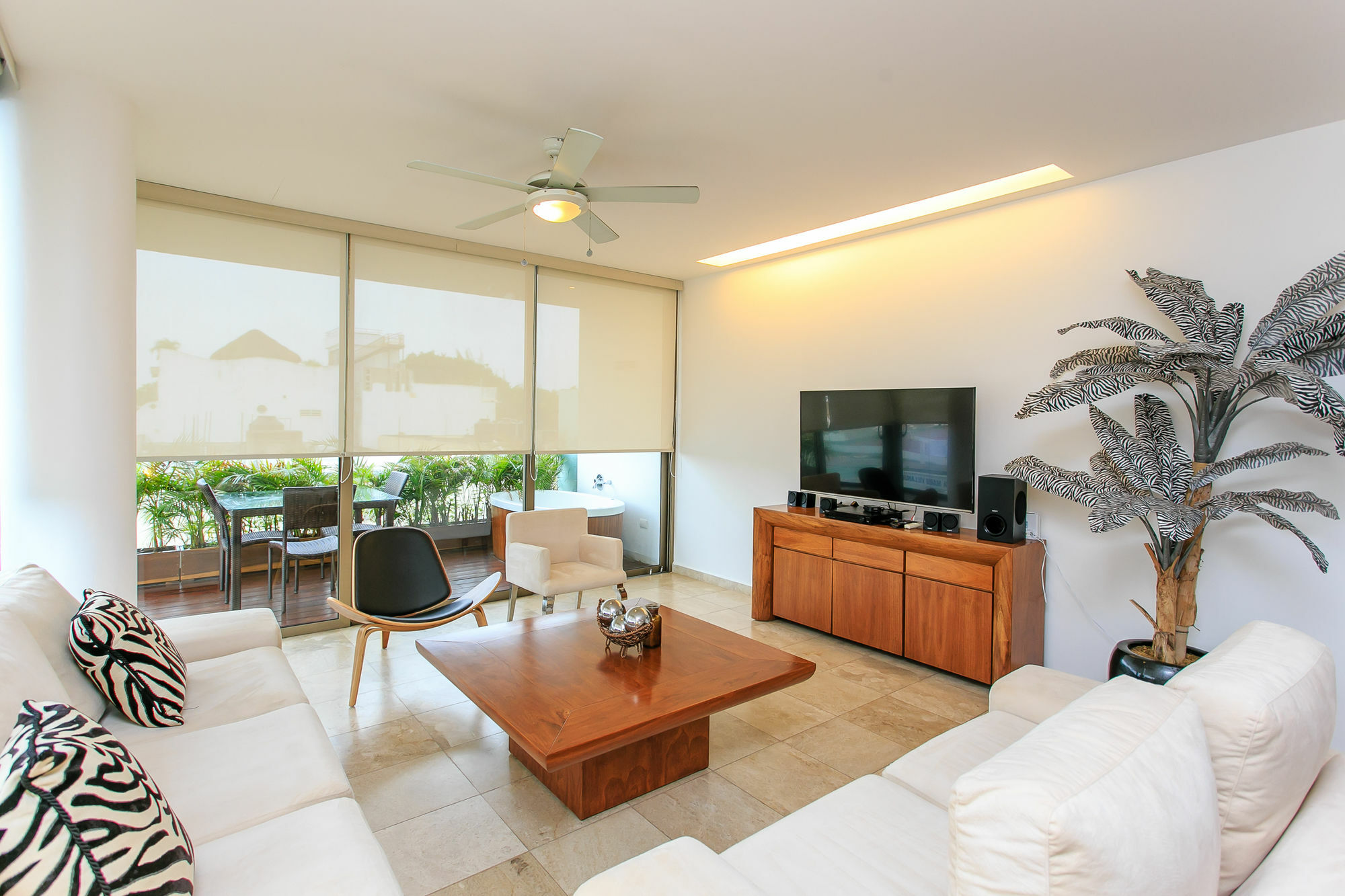 Apartment Dc 1103 Trendy Condo In Mamitas Beach Area Half Block To 5Th Playa del Carmen