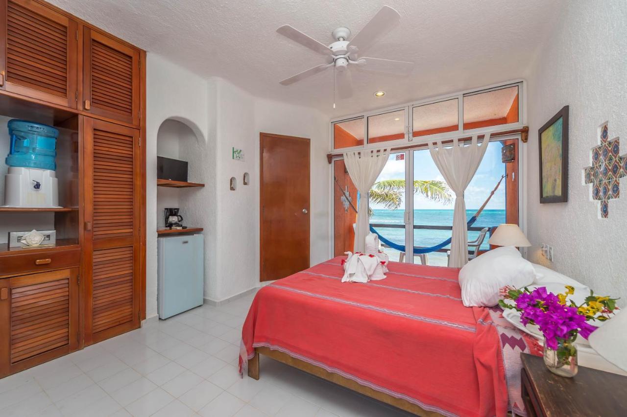 Del Sol Beachfront 2*